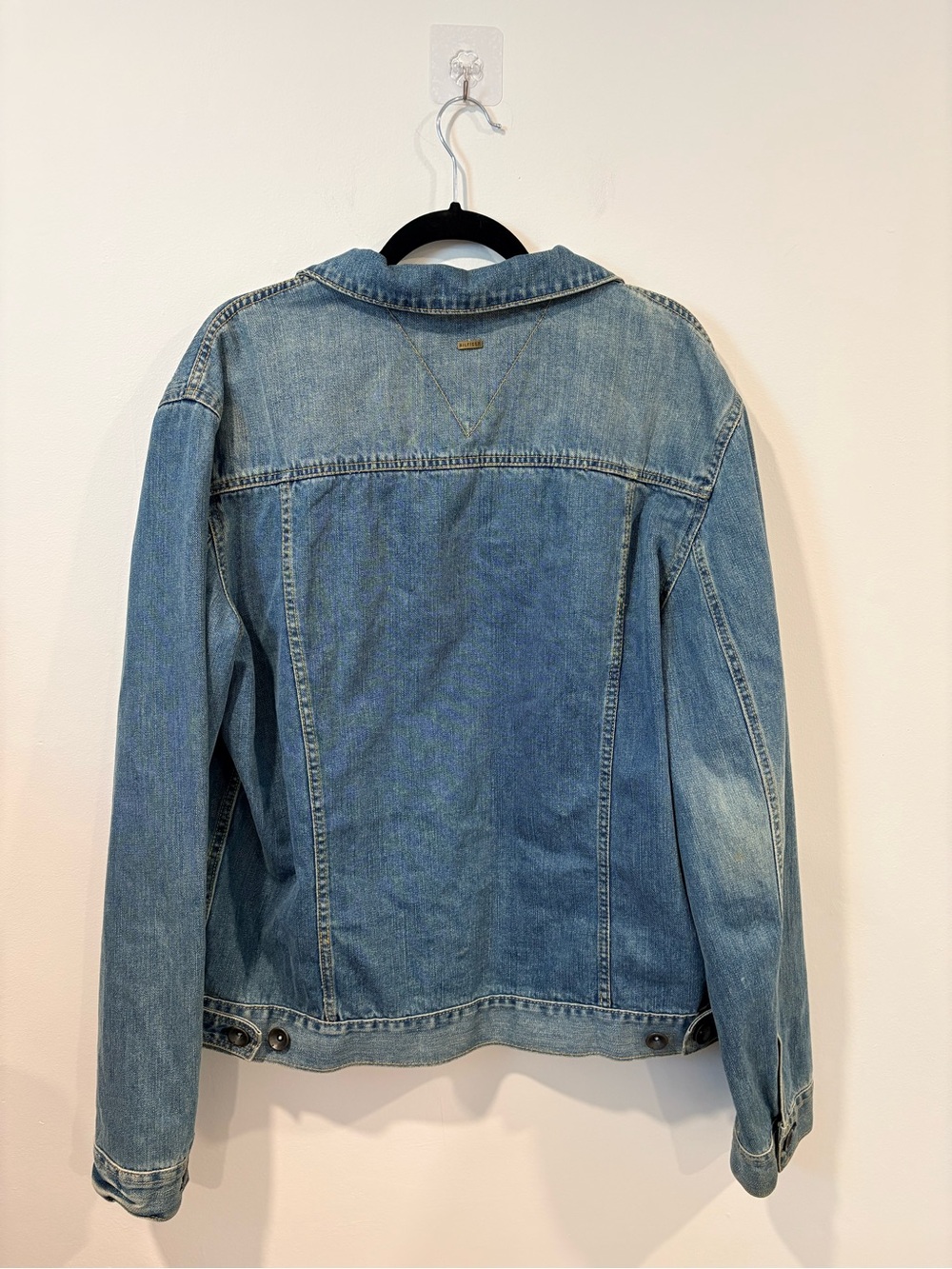 Tommy Hilfiger Men’s 100% Cotton Denim Trucker Jacket | Large | Classic Blue - Picture 3 of 11